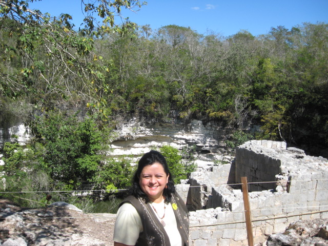 617x456 pixels (183K)