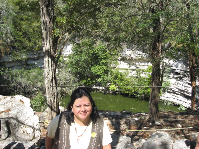 617x456 pixels (202K)