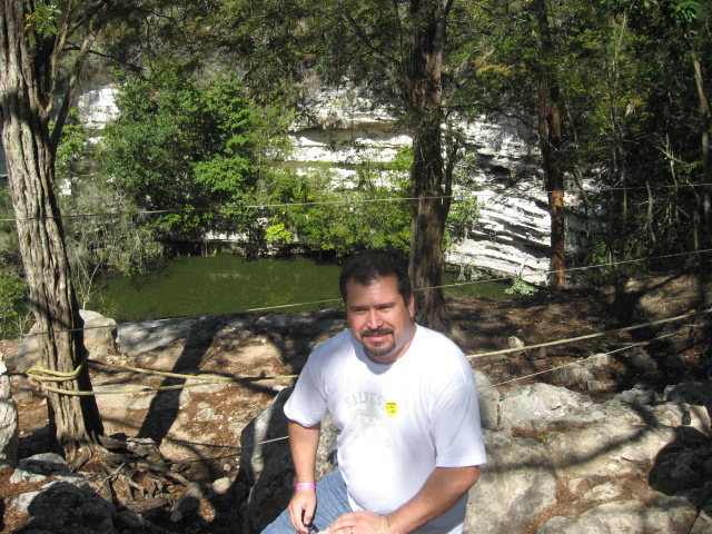 617x456 pixels (184K)