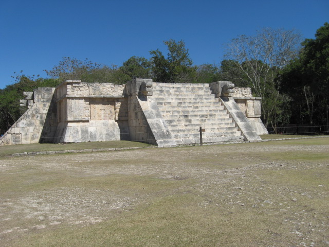 617x456 pixels (124K)