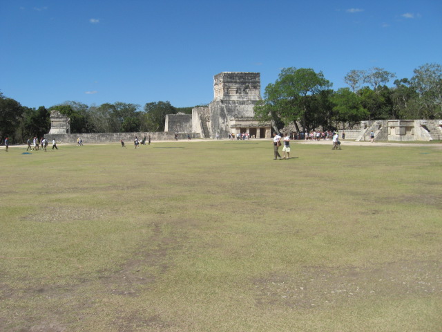 617x456 pixels (102K)