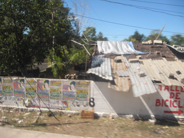 617x456 pixels (122K)