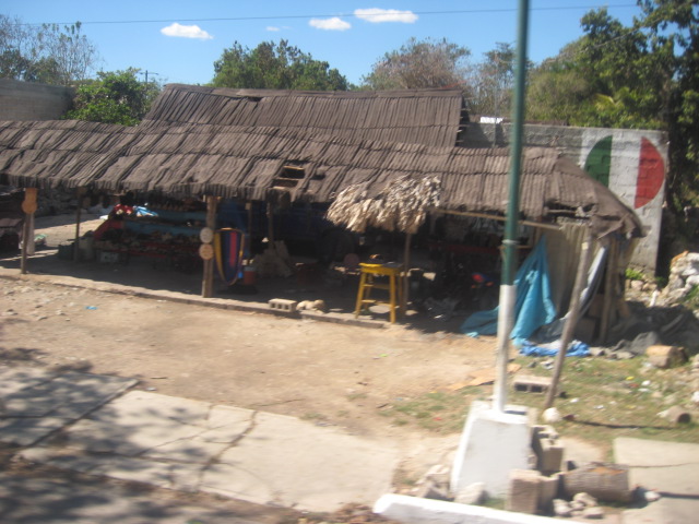 617x456 pixels (121K)