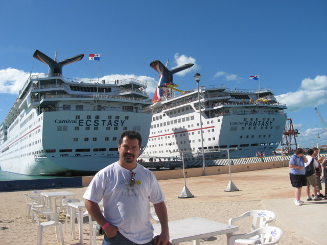 617x456 pixels (111K)