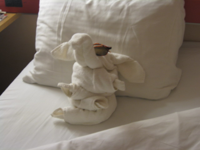 617x456 pixels (55K)