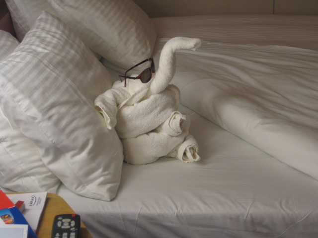 617x456 pixels (69K)