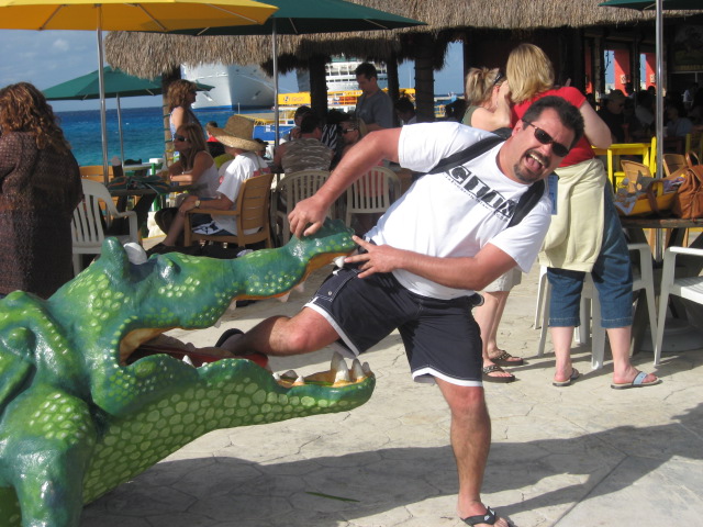 617x456 pixels (139K)