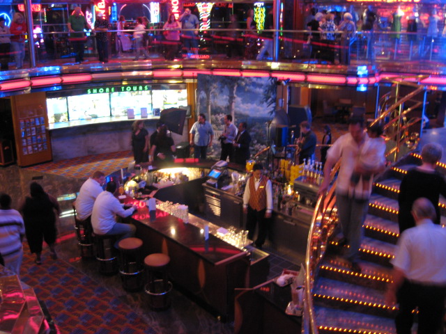 617x456 pixels (150K)