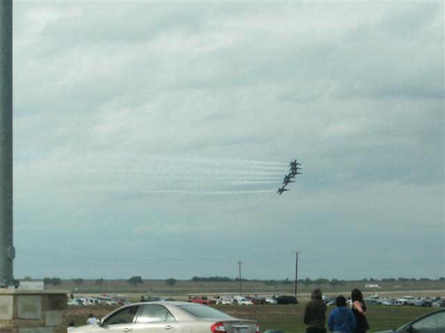 618x457 pixels (25K)