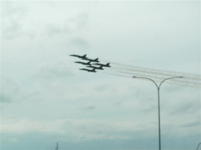 618x457 pixels (16K)