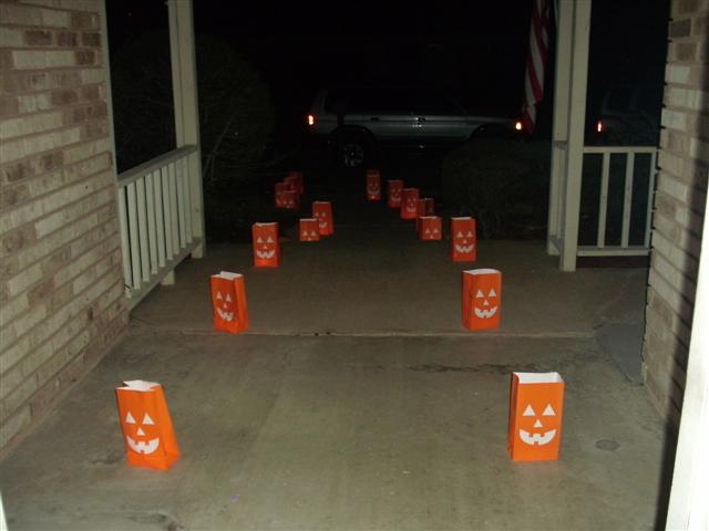 618x457 pixels (35K)