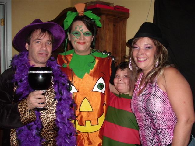 618x457 pixels (62K)