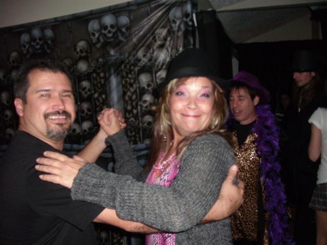 618x457 pixels (46K)