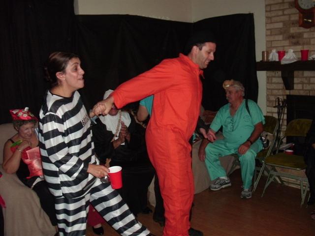 618x457 pixels (46K)