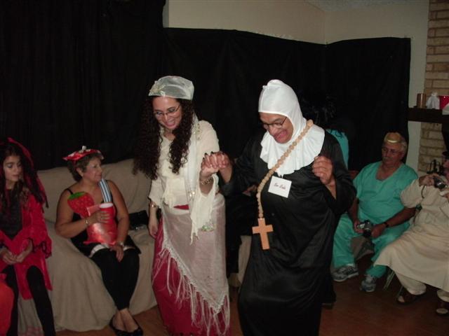 618x457 pixels (40K)