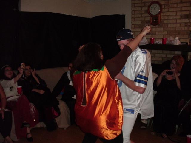 618x457 pixels (35K)