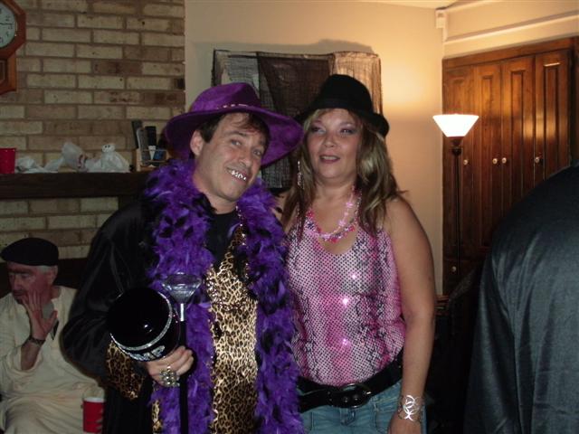 618x457 pixels (55K)