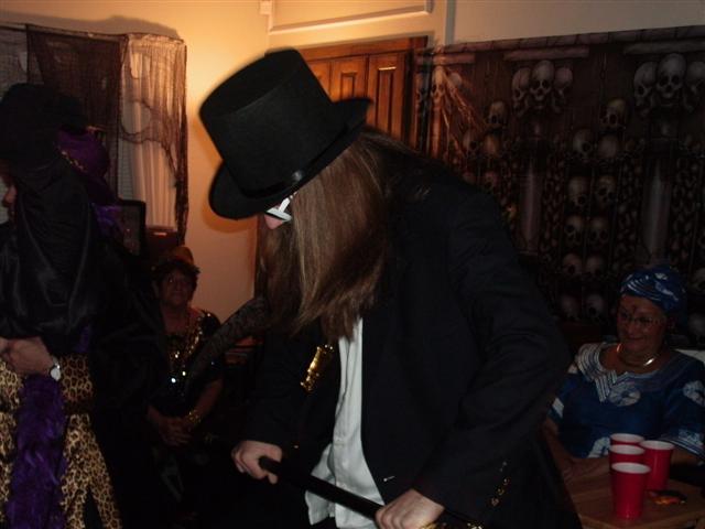 618x457 pixels (38K)