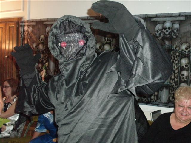 618x457 pixels (57K)