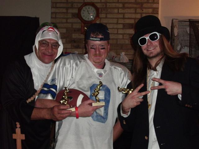 618x457 pixels (43K)