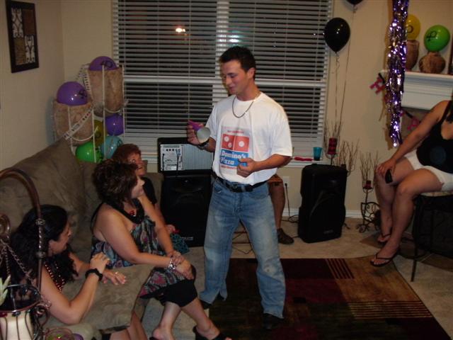 618x457 pixels (54K)