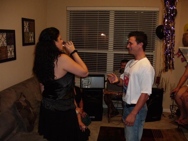 618x457 pixels (47K)