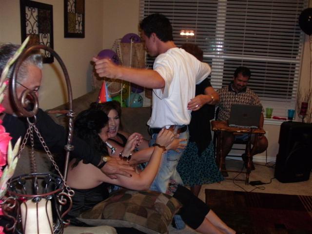 618x457 pixels (53K)