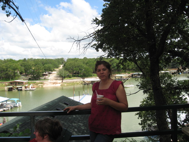 617x456 pixels (134K)