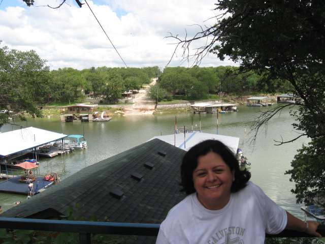 617x456 pixels (131K)