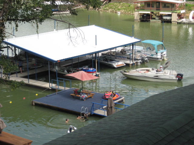 617x456 pixels (127K)