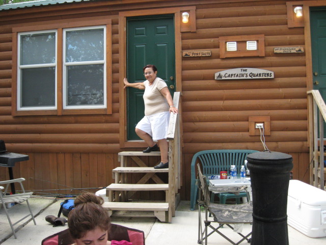 617x456 pixels (117K)