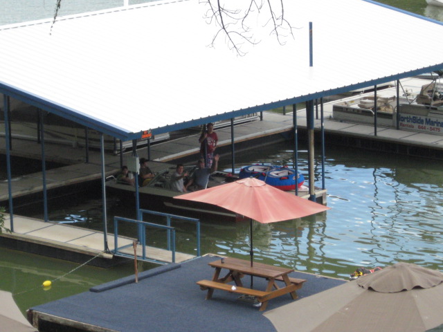 617x456 pixels (104K)