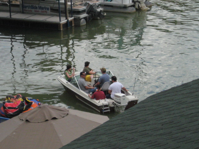 617x456 pixels (116K)