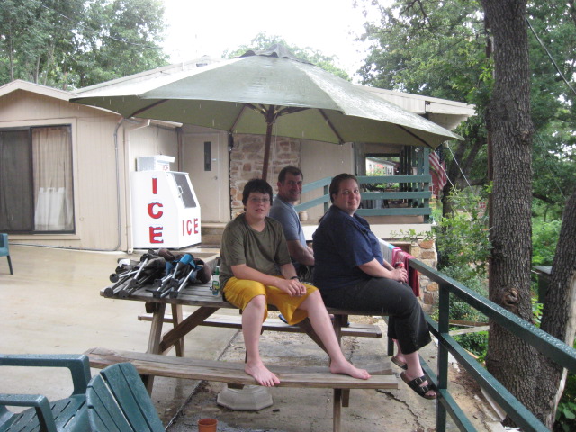 617x456 pixels (145K)