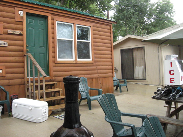 617x456 pixels (136K)