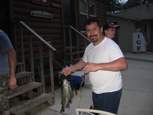 617x456 pixels (85K)