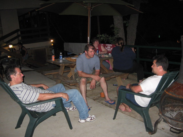 617x456 pixels (100K)