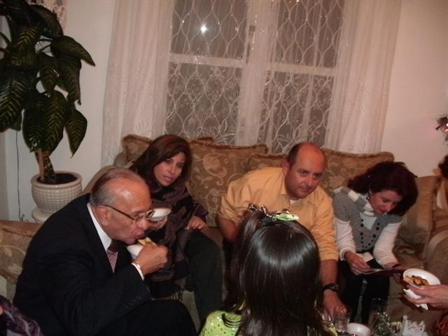 618x457 pixels (48K)