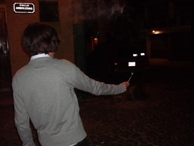 618x457 pixels (29K)