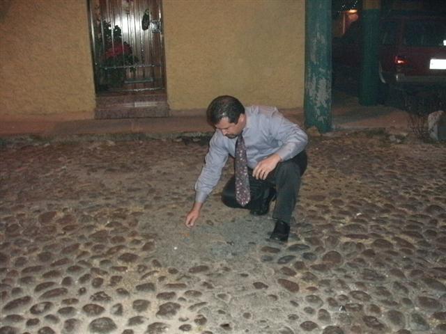 618x457 pixels (52K)