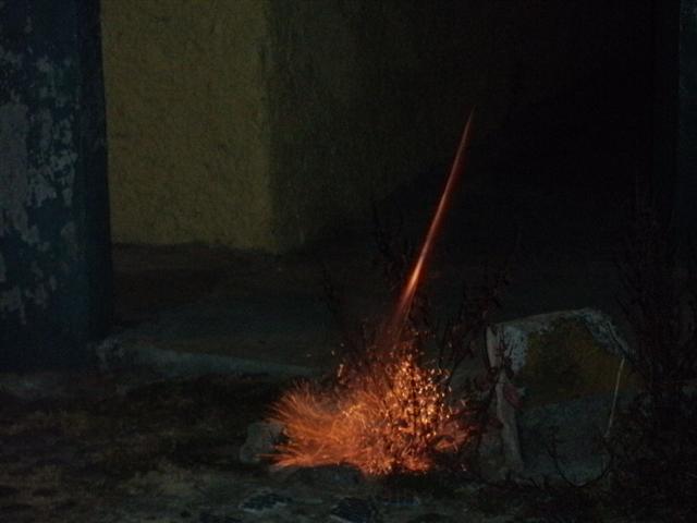 618x457 pixels (30K)