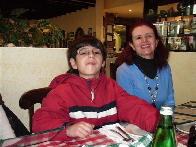 618x457 pixels (56K)