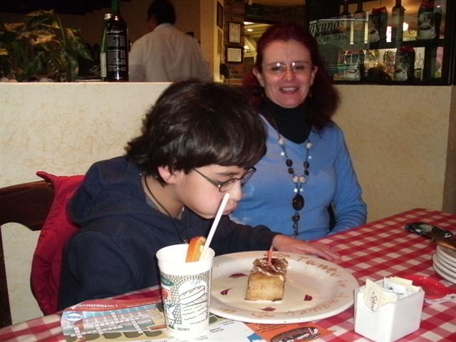 618x457 pixels (55K)