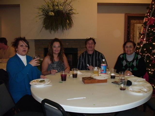 618x457 pixels (43K)