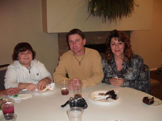 618x457 pixels (40K)