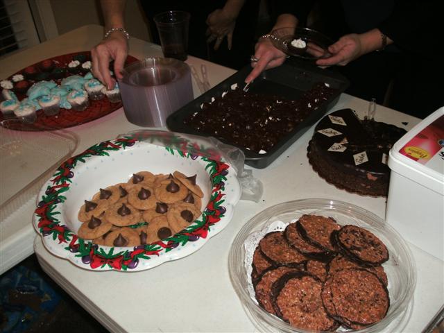 618x457 pixels (56K)