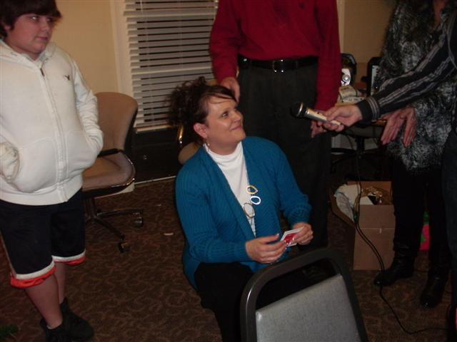 618x457 pixels (42K)