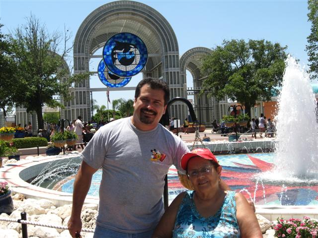 618x457 pixels (77K)