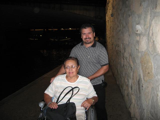 618x457 pixels (38K)