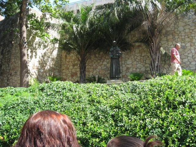 618x457 pixels (110K)